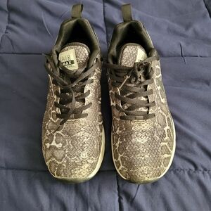 Nike Air Max Snakeskin Print Sneakers Sz 9